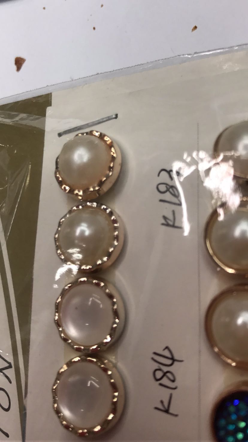 树脂钮扣，时装钮扣，欢迎来样定做