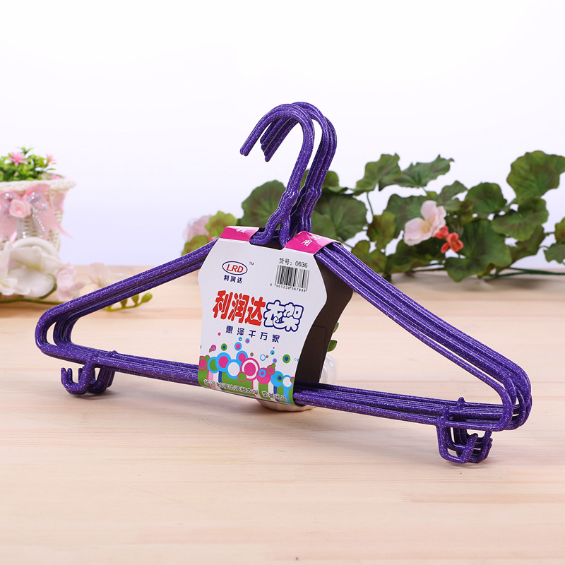 Thick metal plastic-coated clothes drying rack with hooks and twisted flower rack, suitable for both dry and wet use Specification image