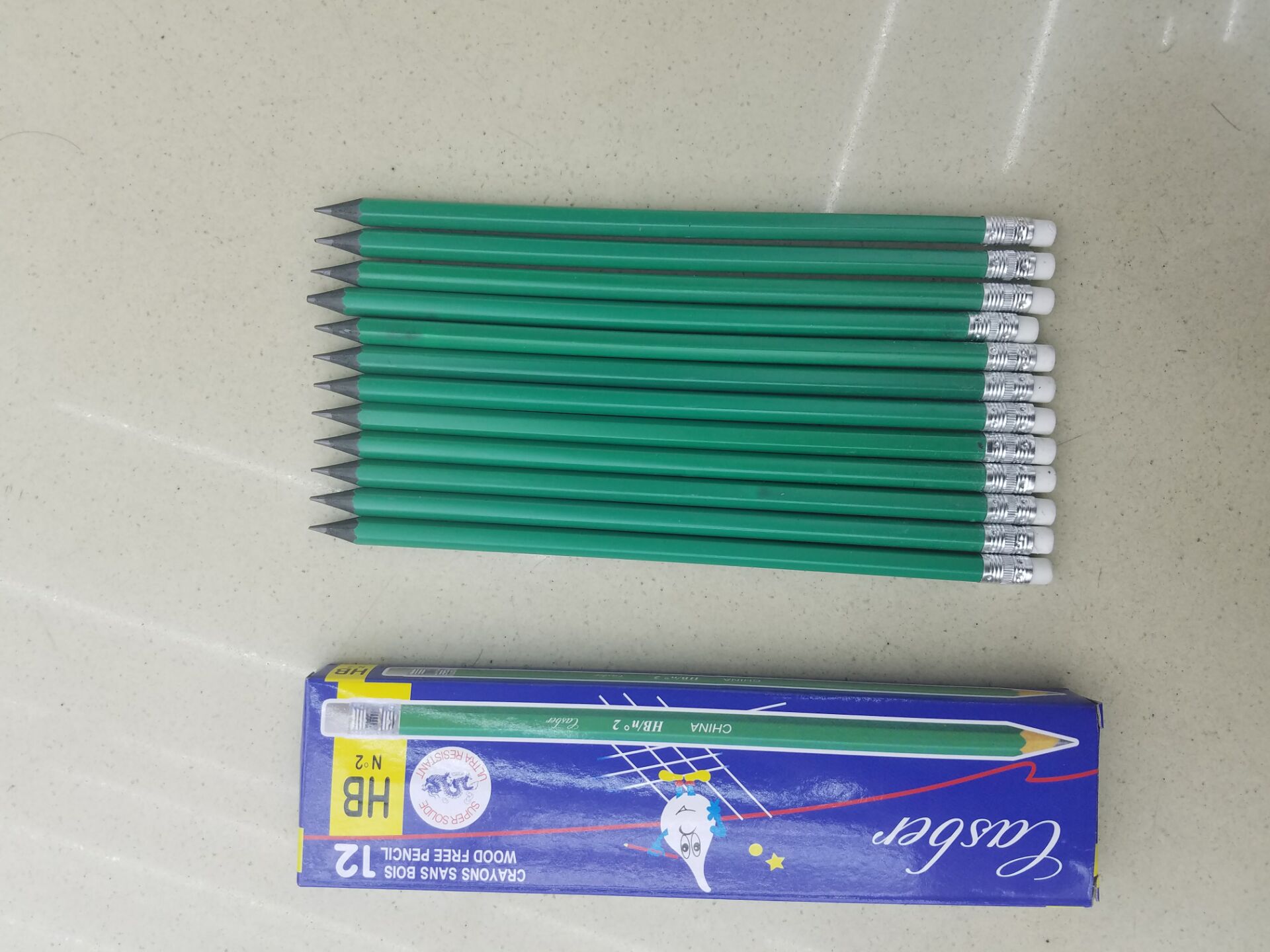 Plastic pencil, plastic black pencil, no wood pencil