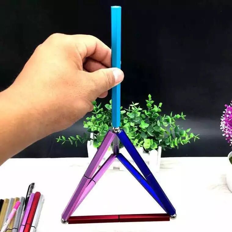 七彩炫指尖转转磁性笔减压笔好玩多功能磁力笔中性签字笔厂家直销细节图