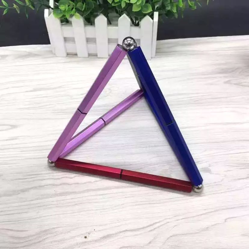 七彩炫指尖转转磁性笔减压笔好玩多功能磁力笔中性签字笔厂家直销产品图