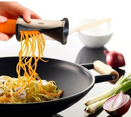 Hot-selling multi-functional rotating fruit and vegetable slicer, radish and cucumber slicer, cucumber slicer details Picture