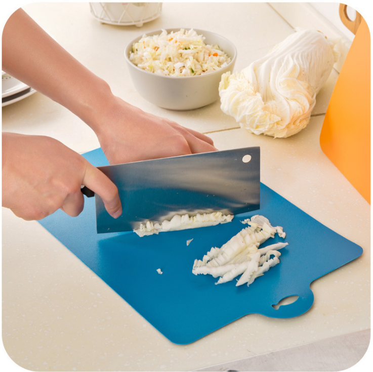 弯曲菜板 厨房用品可弯曲抗菌耐磨软性分类砧板 可悬挂切菜板产品图