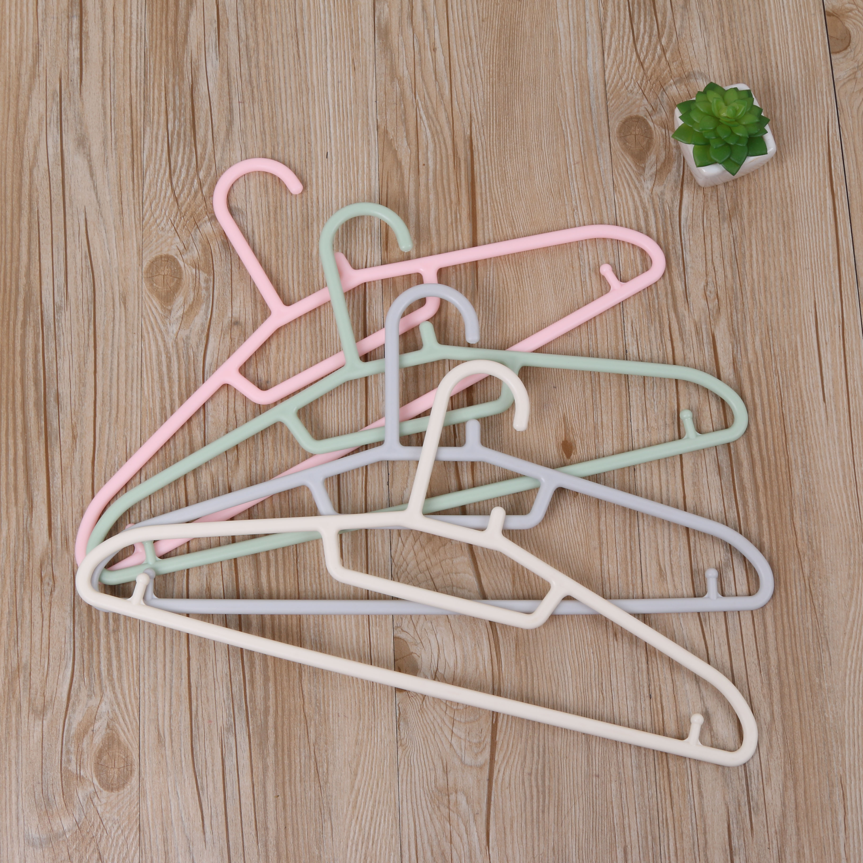 塑料细衣架家用晾衣架无痕家用衣撑衣柜衣服架衣挂钩