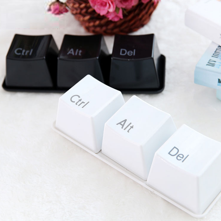 创意水杯时尚塑料水杯 键盘杯子 按键造型杯子 键盘水杯产品图