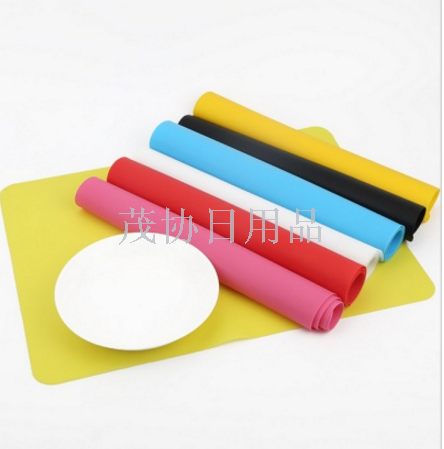 Thickened silicone placemat baking mat Thermal insulation mat Silicone desk mat A-37