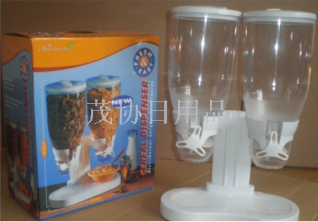 Creative various styles cereal machine Cereal machine plastic storage bucket