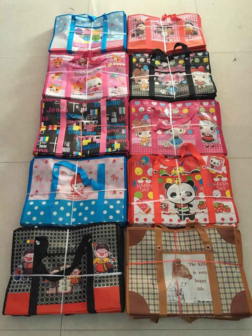 Honor handbags include checkered bags, Oxford cloth bags, tote bags, and eco-friendly bags