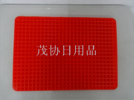Silicone baking mat multi-functional baking tray pyramid baking mat microwave oven baking mat