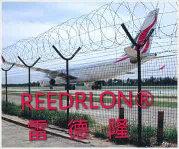 Airport guardrail Y-post wire mesh green fence Red RON REEDRLON