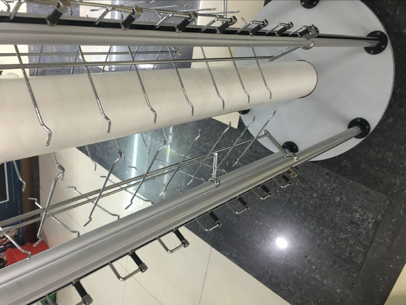 带锁展示架站立式展示架