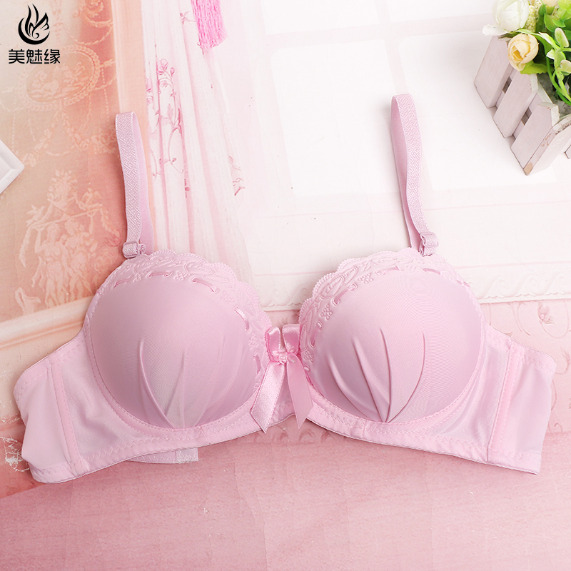 New Women's No-Wire Push-Up Bra Comfortable Ribbon Bow Thin Cup Three-Breasted Floor Bra details Picture