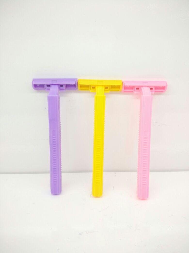 Yizhiren Beauty and Makeup Tools, fashionable T-shaped razor, women's body care, shaving knife, three-in-one set details Picture