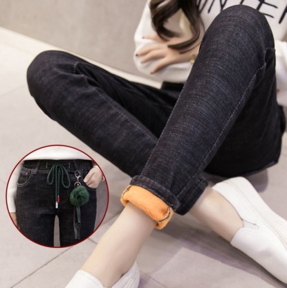 High-waisted black fleece jeans for women in winter and autumn, stretchy cotton thickened warm skinny pants Application Scenario