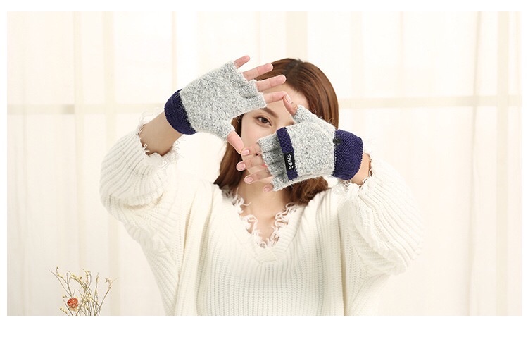 Cute Korean-style flip gloves with rabbit wool half-finger warmth for both men and women in autumn and winter, showing fingers details Picture