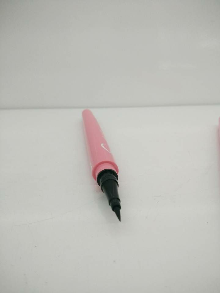 Smooth, quick-drying, super waterproof eyeliner gel pen details Picture