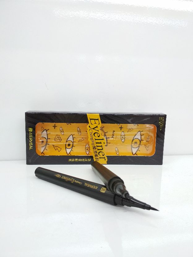 The Elvea eyeliner pen is easy to apply, waterproof, sweat-proof and color-proof Specification image