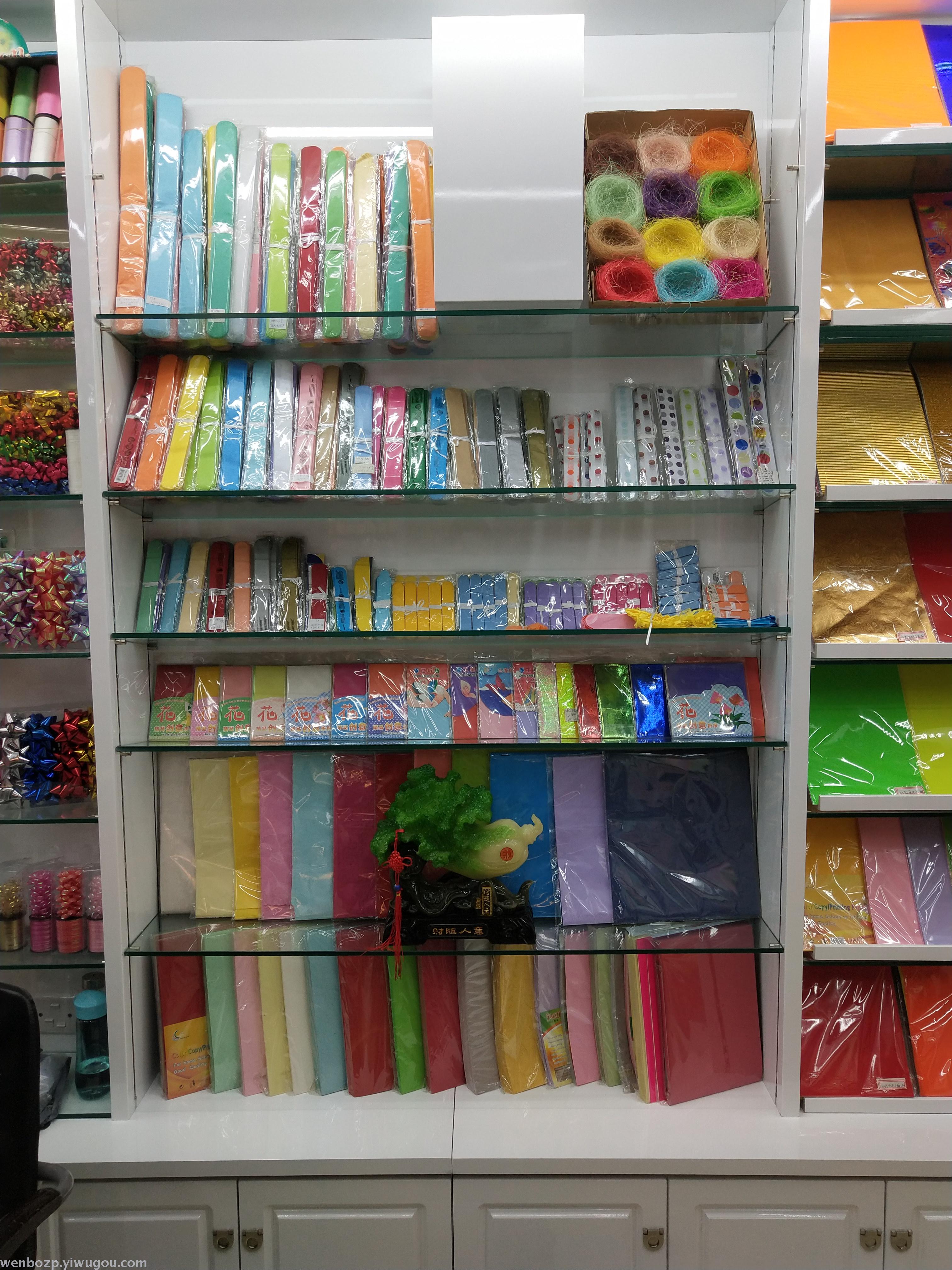 彩色邹纹纸 鲜花纸卷 彩色拷贝纸 星星花产品图