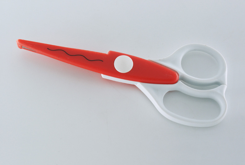 Penghao Safety Scissors, student art scissors, Children's handmade lace Scissors, 6 inches Specification image