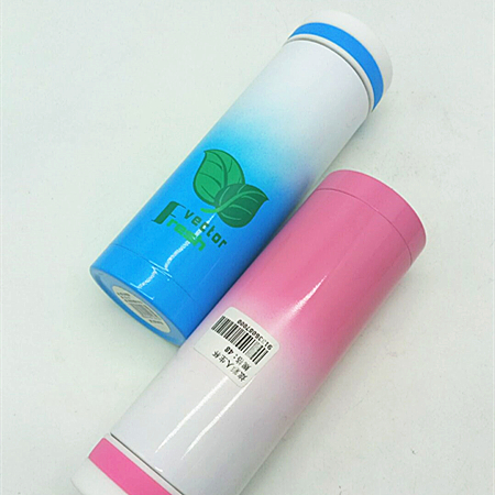 The Colorful Life insulated cup is a simple and fresh water cup made of stainless steel in an Oval-shaped design, specially designed for couples