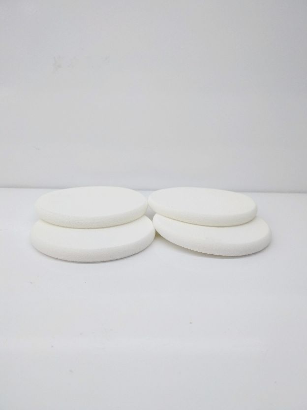 The Shimei Yi powder puff has good oil resistance, is flexible and skin-friendly, has good resilience, can be used both dry and wet, and applies makeup evenly Specification image