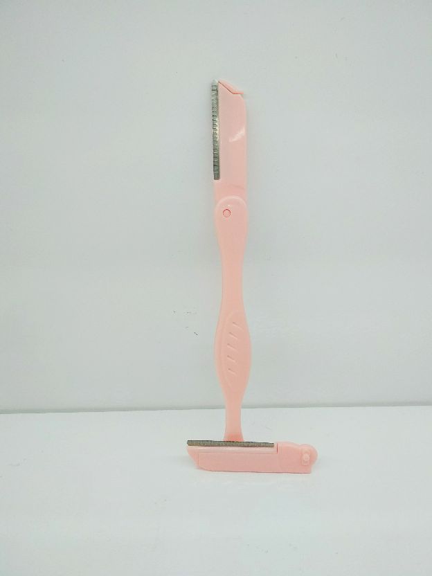 Fangzi Yipin Eyebrow Trimming Knife is sharp and suitable for beginners in eyebrow drawing and makeup. It is a beauty tool for women Specification image