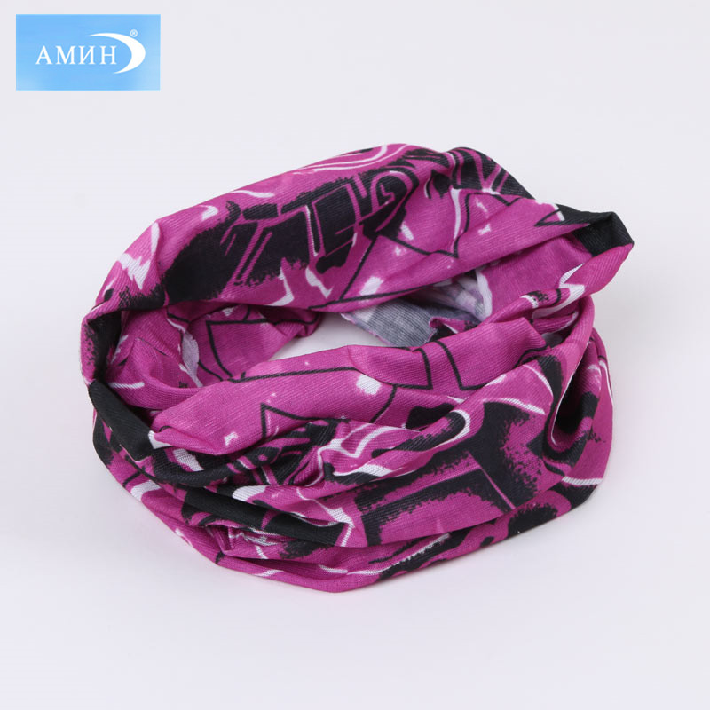 Versatile hip-hop sports headscarf, Magic Seamless outdoor square cover, multi-functional cycling mask Application Scenario