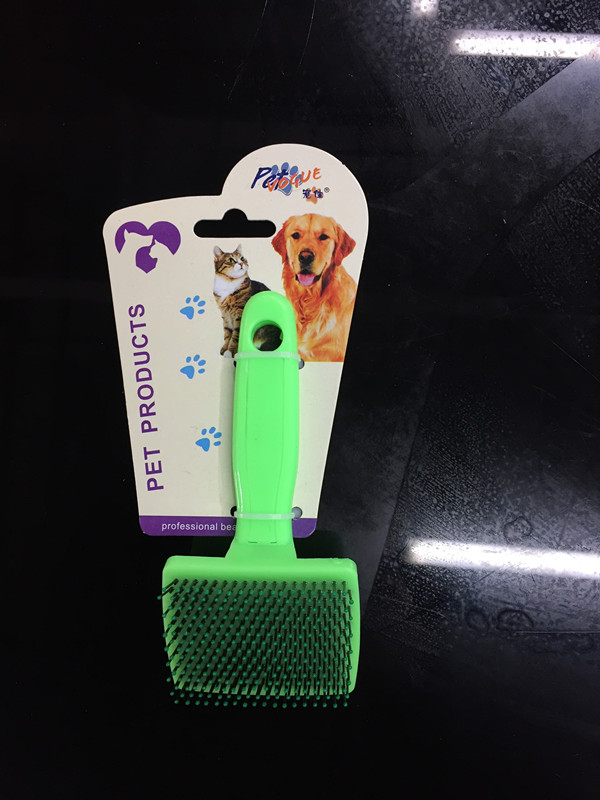 Factory direct sales of pet supplies - pet plastic nylon combs Application Scenario