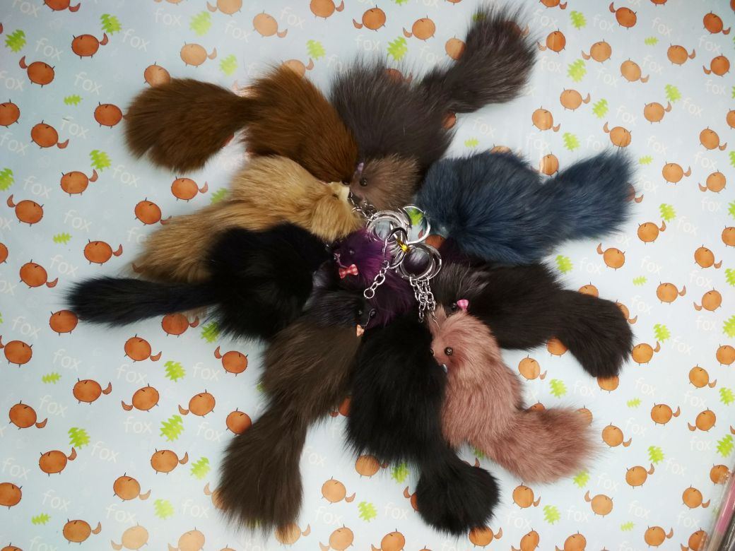 Fox fur, men's and women's car key pendants, fur bags, small pendants, mobile phone pendants, keychains