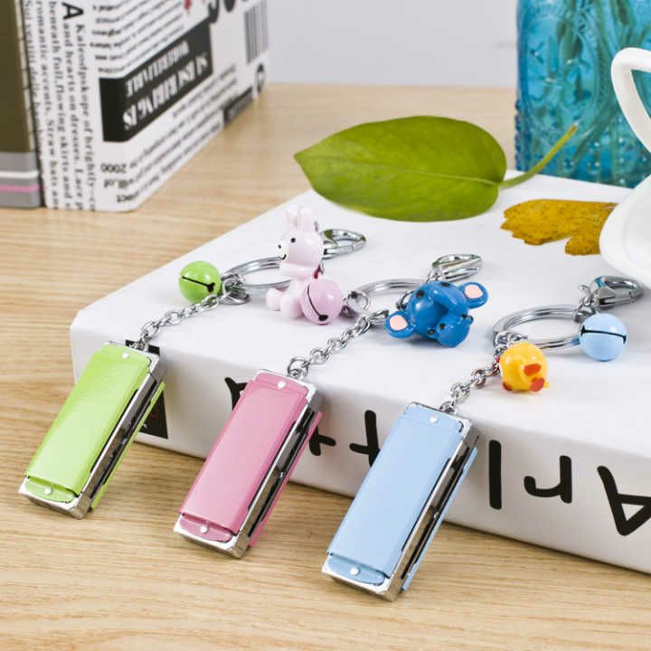 爆款热卖 亚克力饰品小礼品 口琴钥匙扣挂件产品图