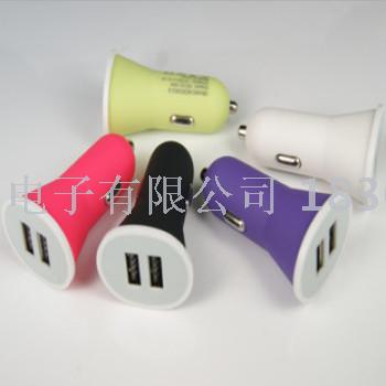 双USB车载充电器足2.1A手机多功能车充小喇叭磨砂车充