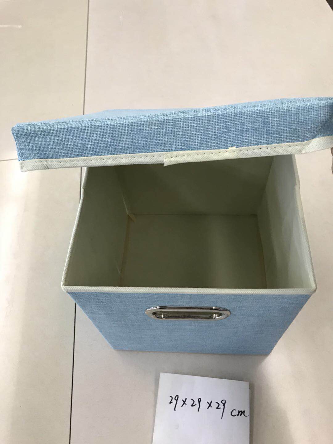 收纳箱实物图