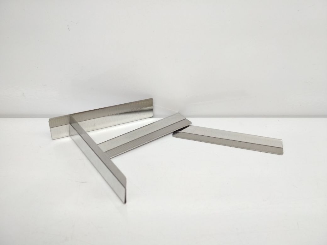 Yizhi Eyebrow Trimming Blade stainless steel 4-piece eyebrow shaving blade beauty and makeup tool Quality bestseller Specification image