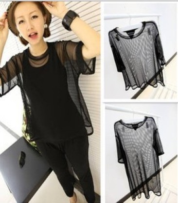 Two loose T-shirt coverings in different lengths with a strong Hong Kong flavor, featuring sheer mesh fabric (Korean short-sleeved mesh fabric)