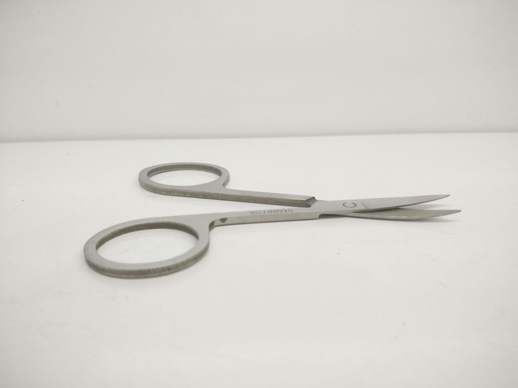 Michelin B015 Eyebrow clippers, stainless steel eyebrow clippers, pointed metal small clippers Specification image