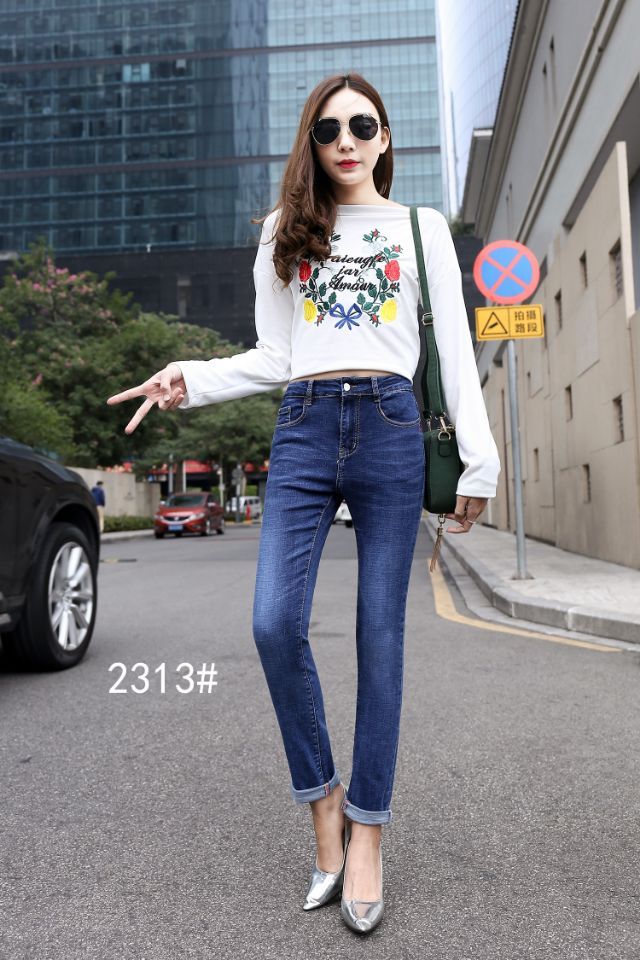 Spring edition new jeans manufacturer's in-stock wholesale mixed batch Korean style women's denim straight leg