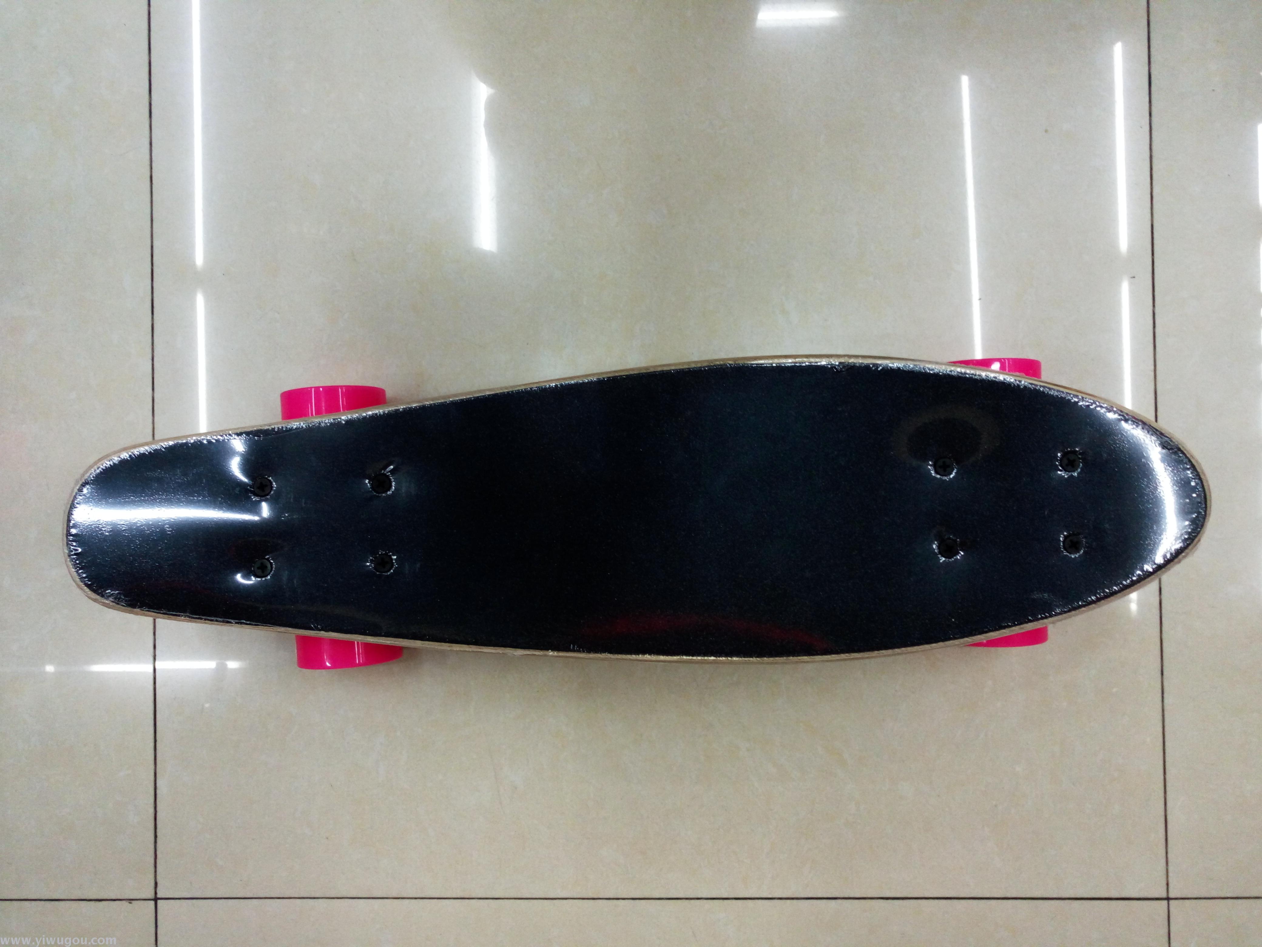 57X15.5cm Solid Wood Fish Shaped Skateboard Single Warp Pu Large Wheel Aluminum Alloy Bracket