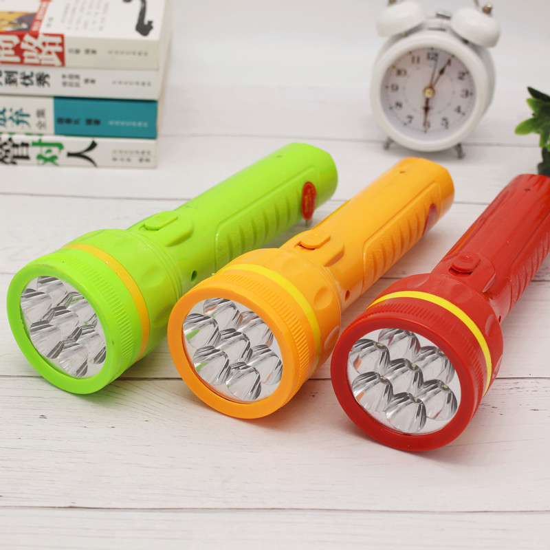 手电筒充电式LED手电筒户外手电探照灯10元店配货货源批发