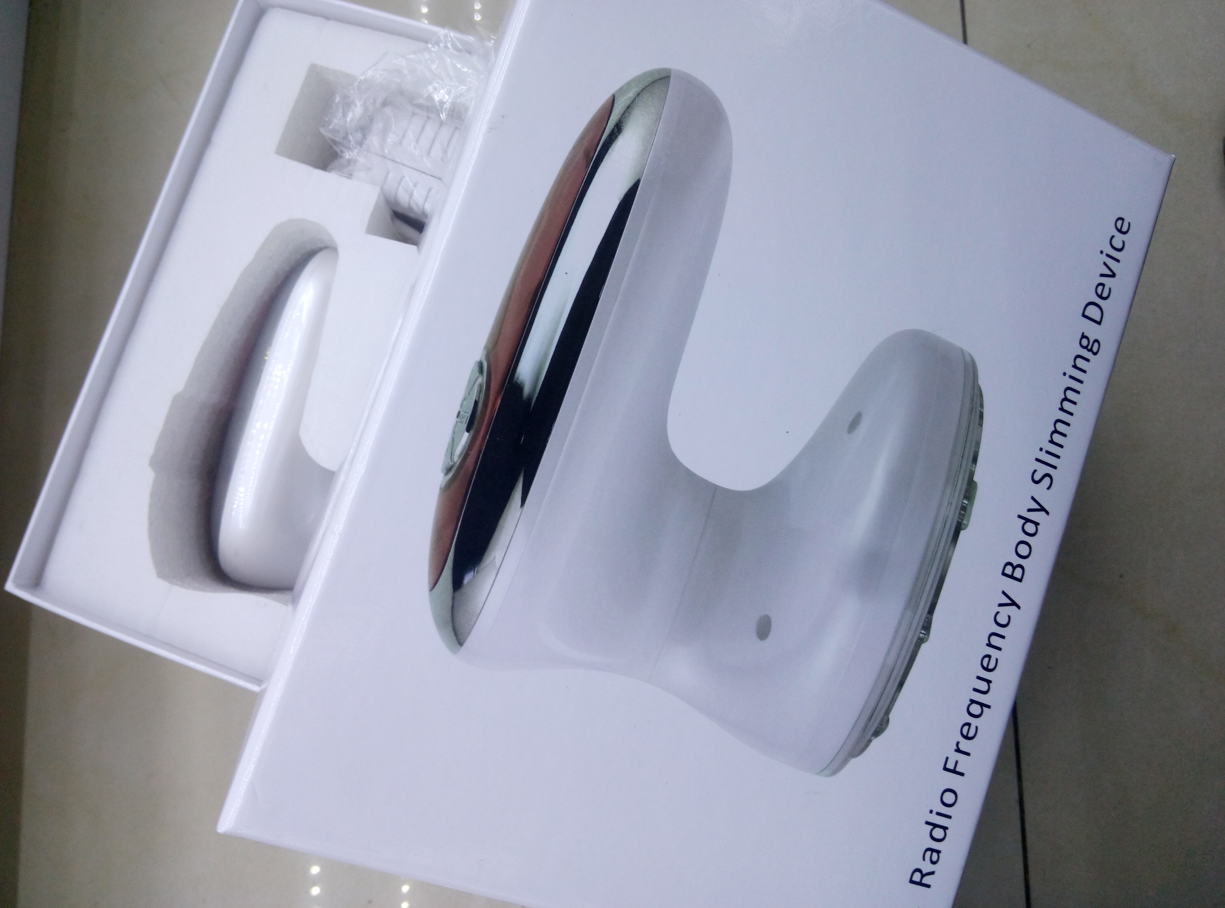Home fat burst instrument RF RF beauty instrument CV ultrasonic beauty instrument LED color light firming tender skin