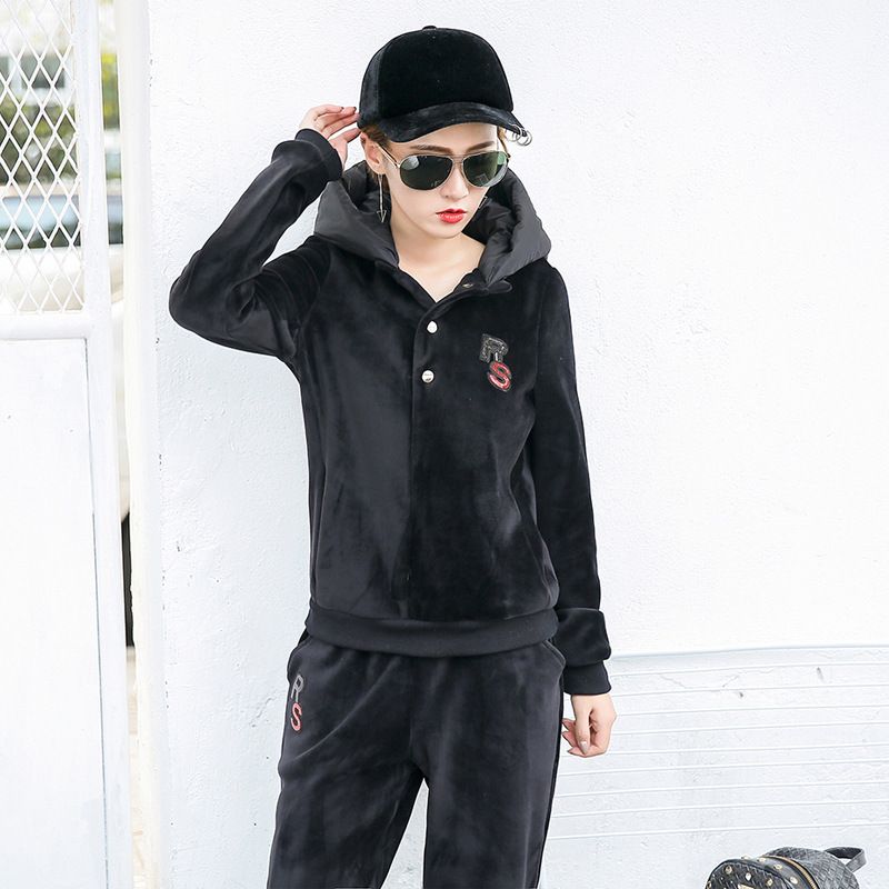 A two-piece casual sportswear women's long-sleeved set with a hooded top and high-quality trousers
