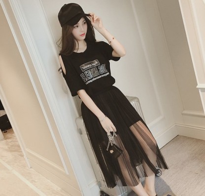 Summer suit dress, off-the-shoulder letter short-sleeved T-shirt dress, women's lace mesh skirt two-piece set Specification image