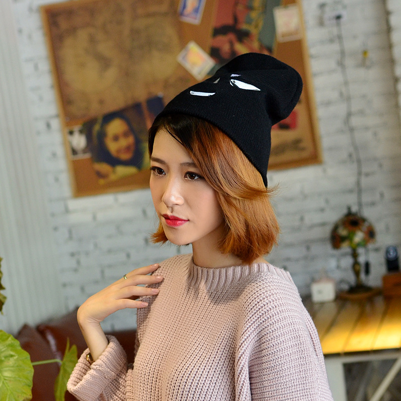 New Korean-style fashionable knitted hats for women in autumn and winter are custom-made. They are trendy, cute and versatile, featuring woolen hats and smiling faces Specification image