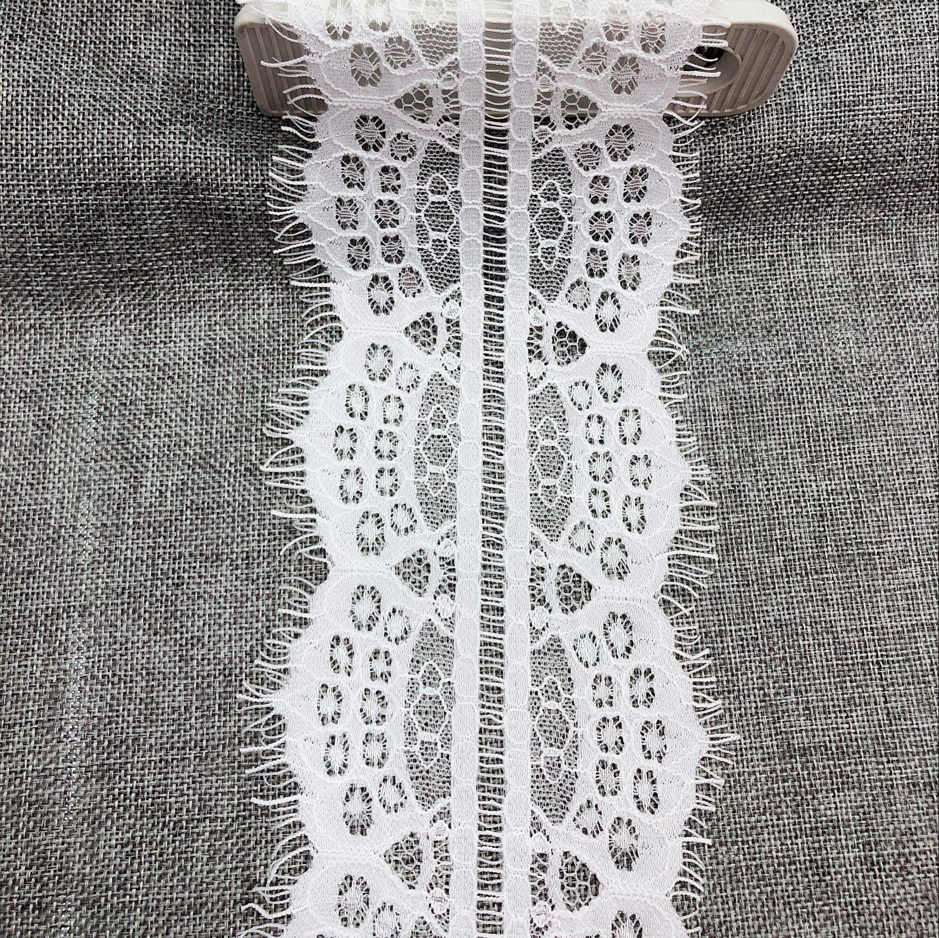 The non-elastic lace eyelash lace underwear scarf is a bestseller details Picture