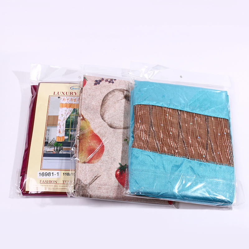 新款 现代简约遮光印花花边涤纶窗帘 带挂钩环保加厚窗帘批发细节图