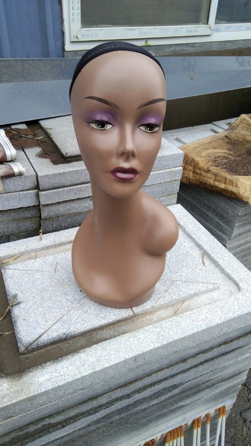 Black model head, long neck model head, African loading preferred full figure