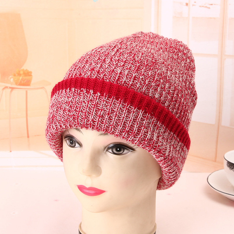 Wholesale of autumn and winter fleece knitted hats for men and women in mixed colors with flanged edges, warm and fashionable Korean-style knitted hats with rolled edges for women Specification image