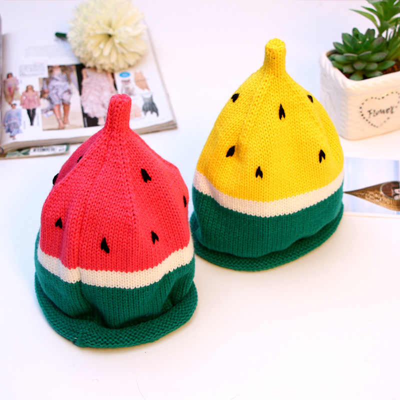 New Korean version children's knitted caps for autumn and winter, handcrafted watermelon-rolled warm woolen caps for boys, girls and babies, in stock Application Scenario