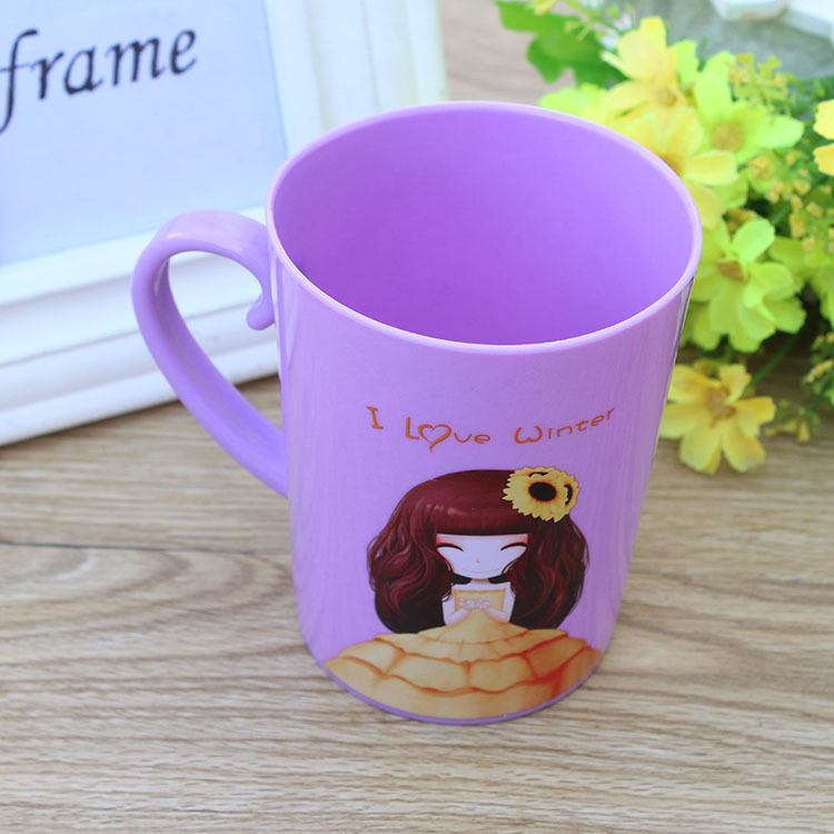 0012 mugs multicolor plastic cartoon mugs 2 yuan store daily supply 2 yuan wholesale thumbnail