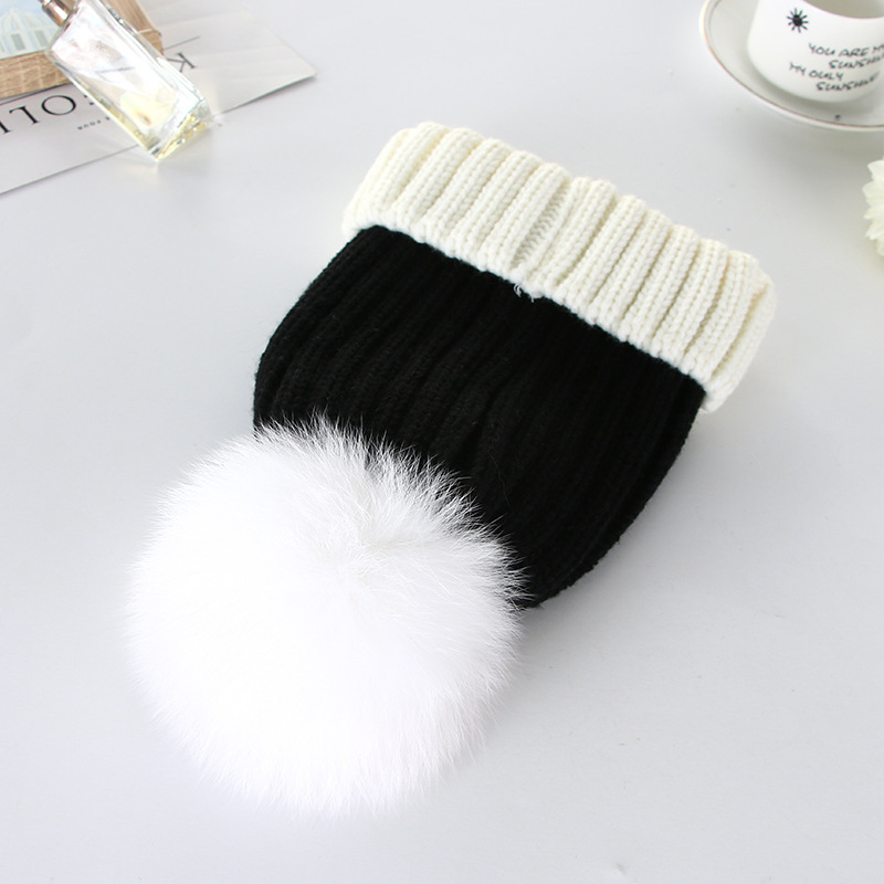 2017 Korean version women's knitted hat, parent-child hat, Seven-color fox fur ball warm and thickened woolen hat New product wholesale Application Scenario