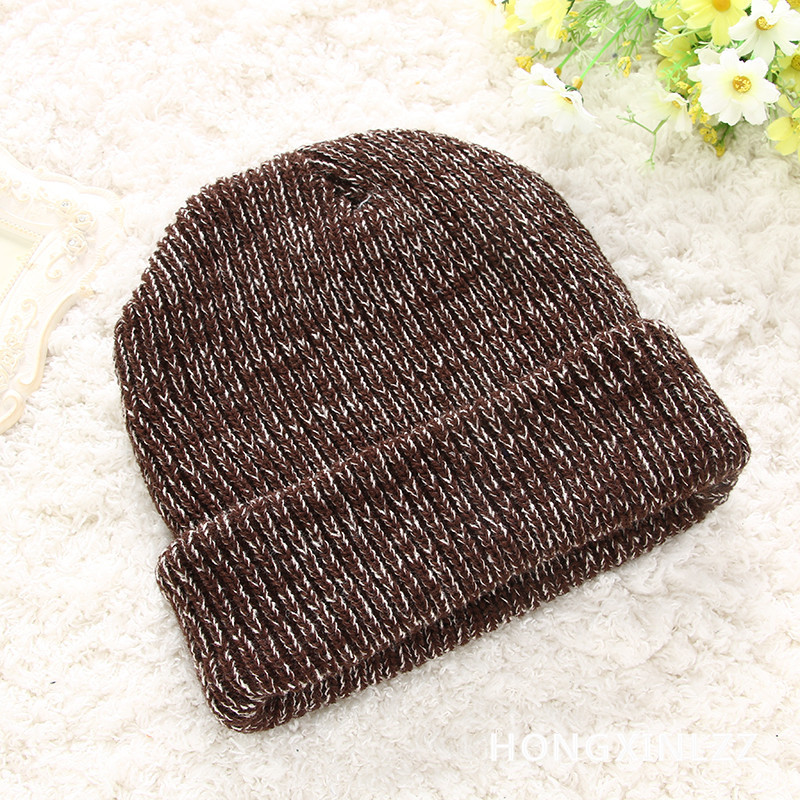 Wholesale of thickened knitted caps for men and women in mixed colors, new Korean style autumn and winter multi-color warm knitted caps